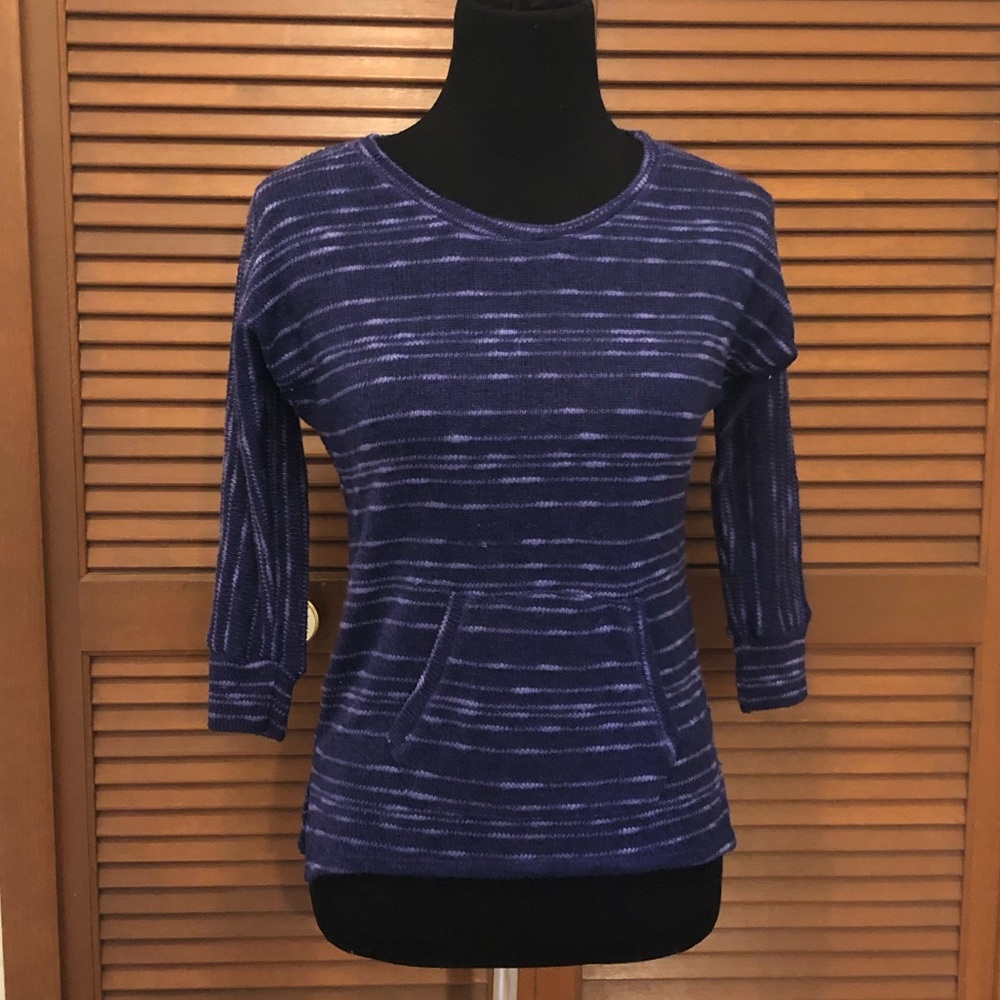Splendid purple kangaroo pocket sweater 12